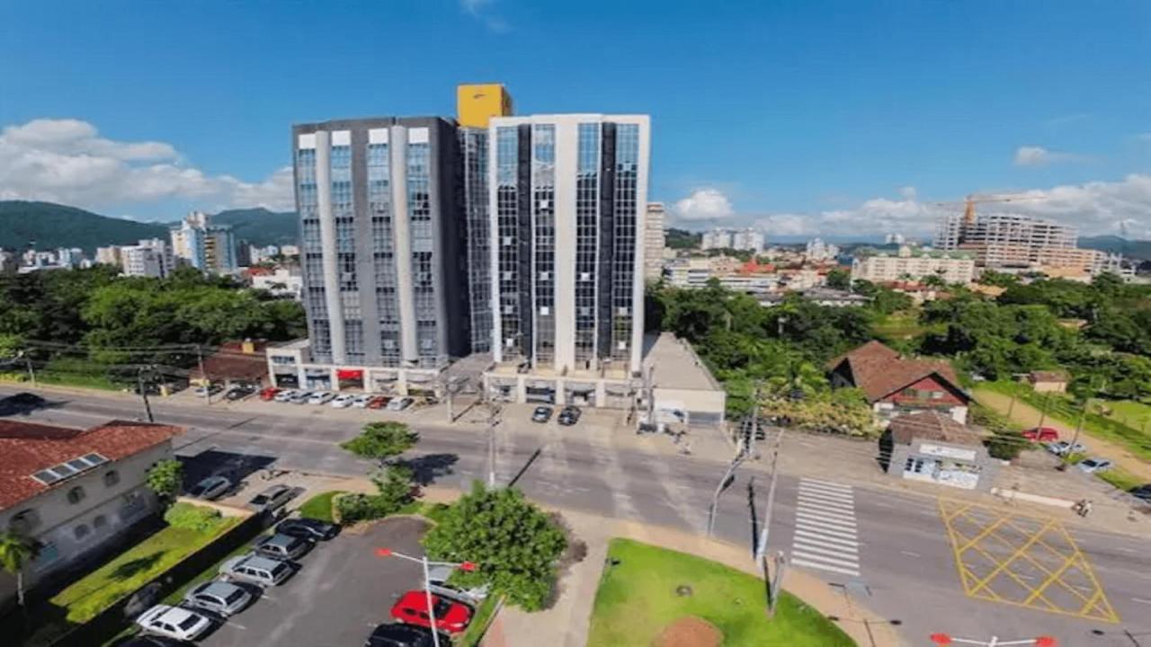 Villa Saint Sebastian Flat 213 - Com Hidro! Ate 4 Pessoas, Duplex, No Centro Jaraguá do Sul Exterior foto